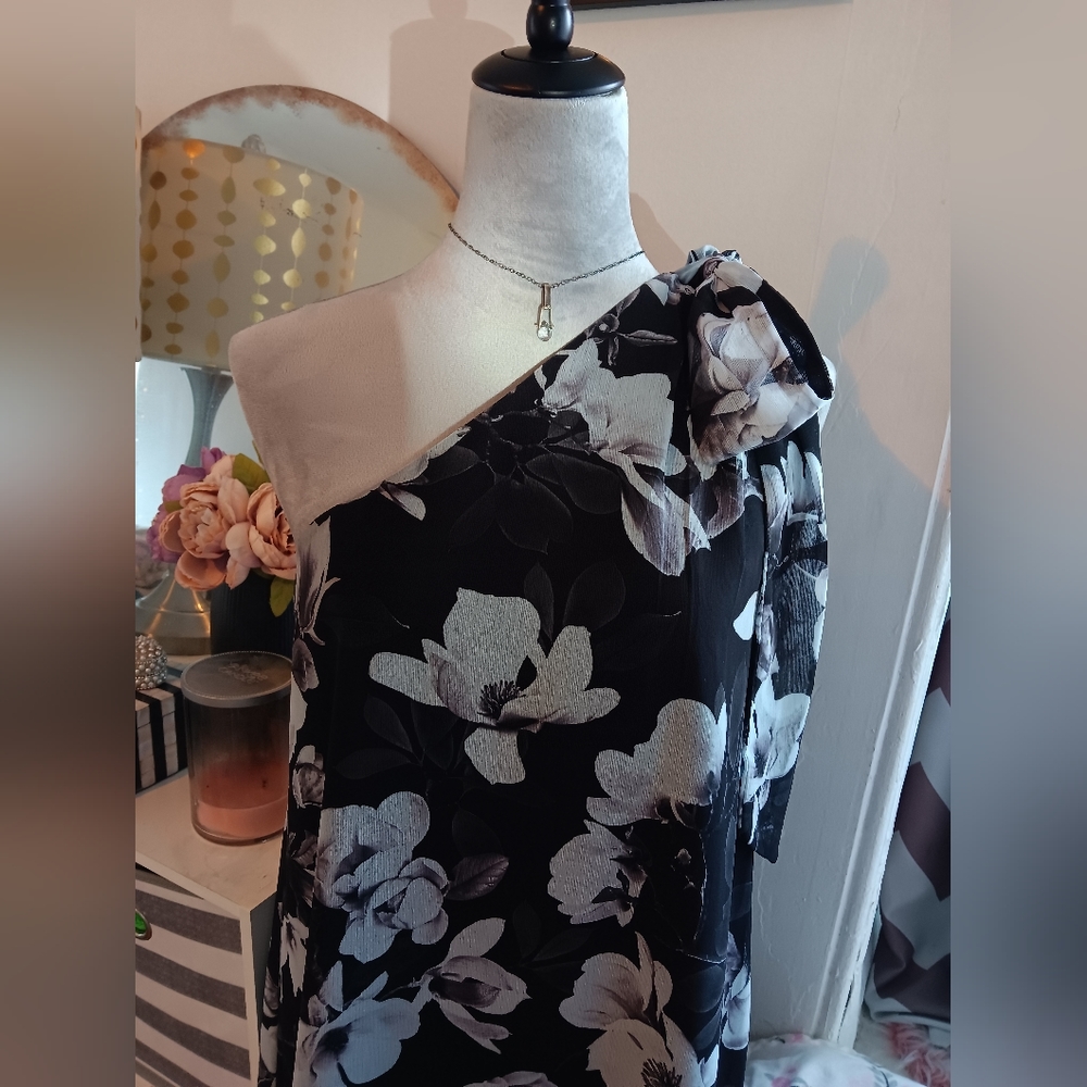 EXPRESS One Shoulder Sleeveless Lined Bow Floral Dress Holiday - Picture 3 of 9